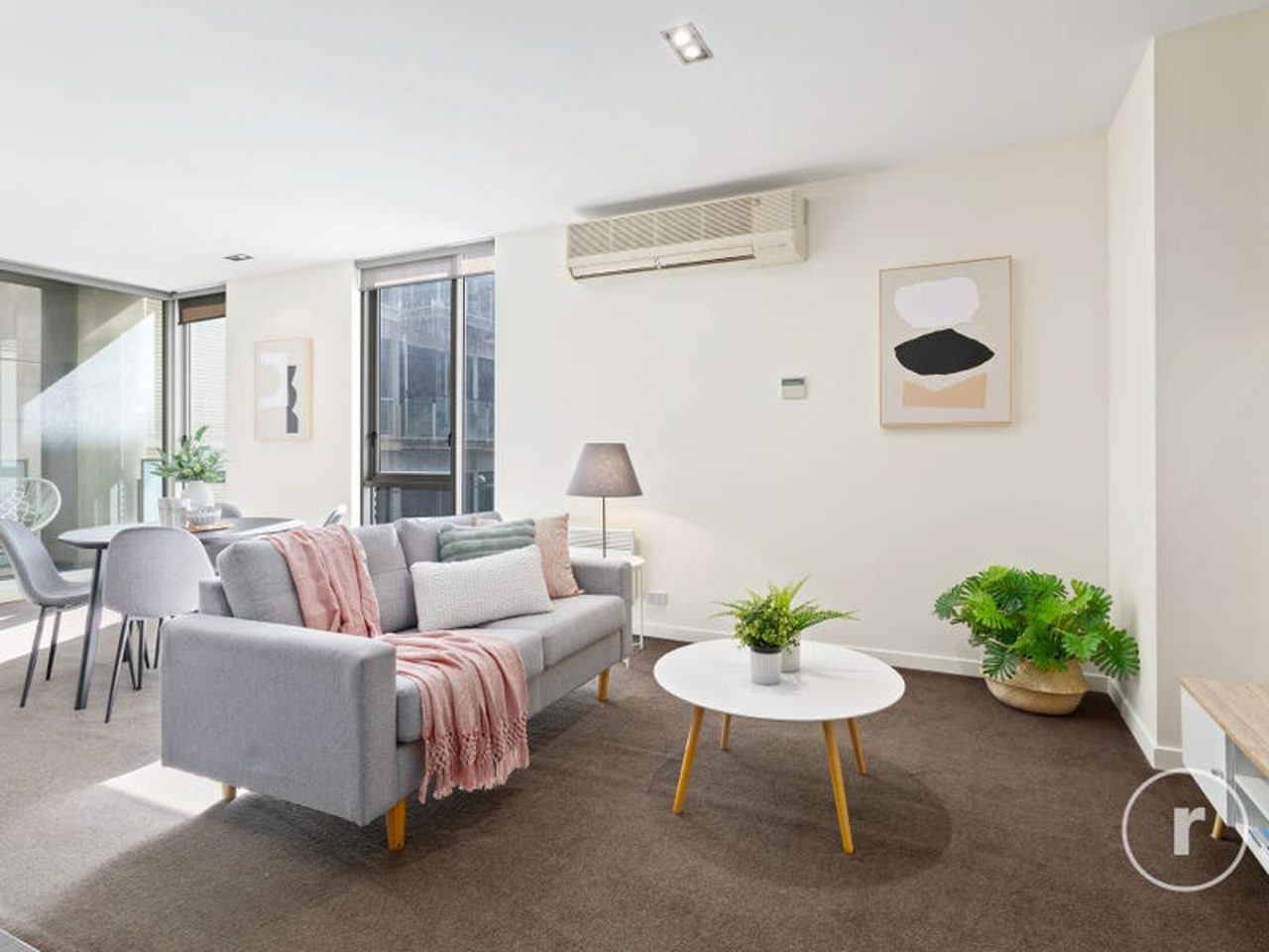 211 / 162 Albert Street, East Melbourne, view 3