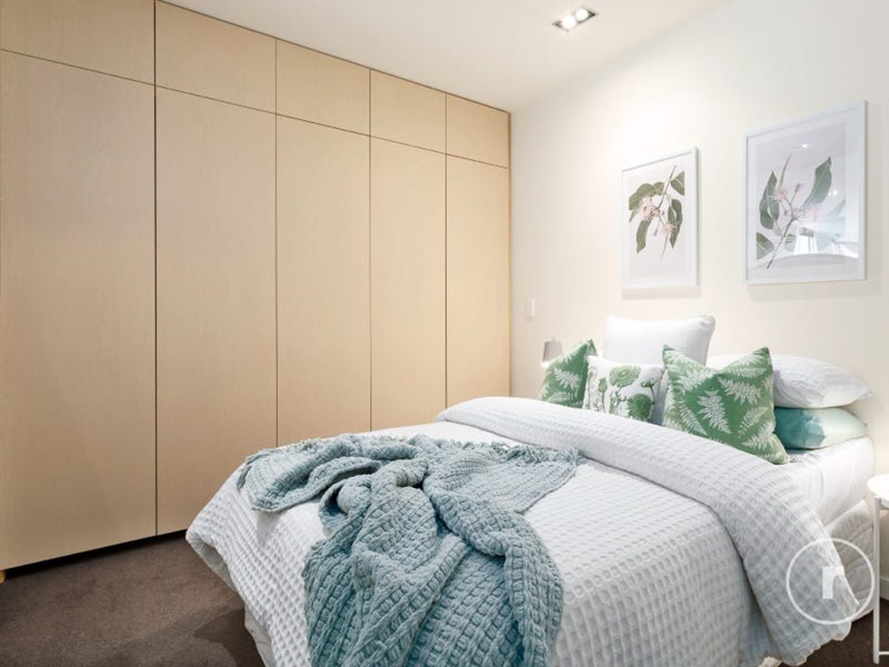 211 / 162 Albert Street, East Melbourne, view 4
