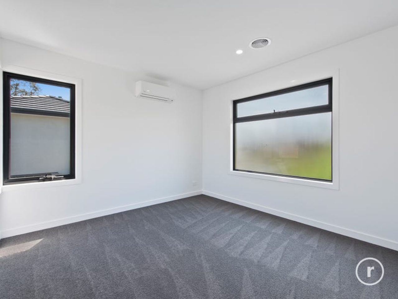1 / 18 Timor Parade, Heidelberg West, view 14