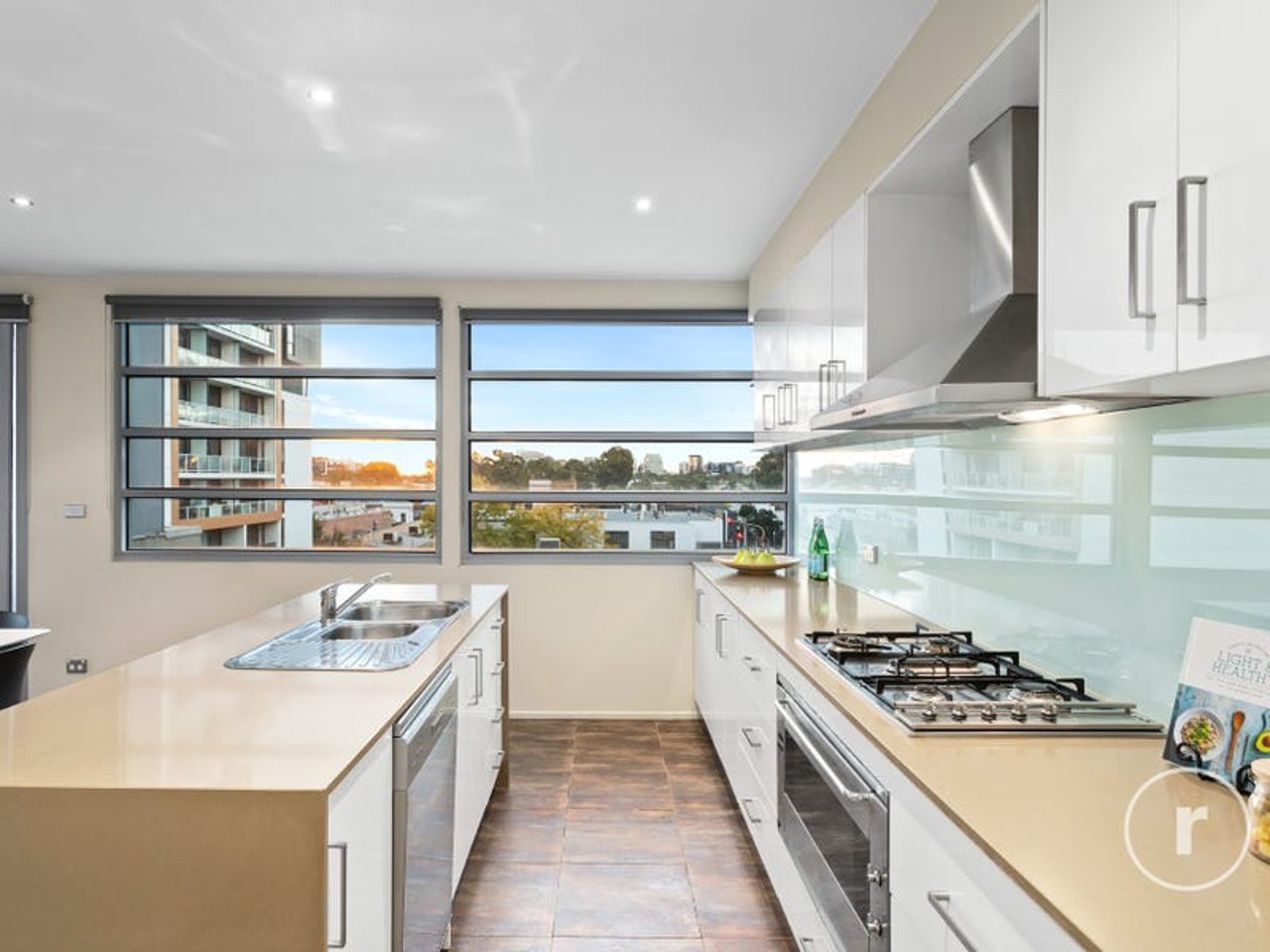 303 / 22 Wilson Street, South Yarra, view 7