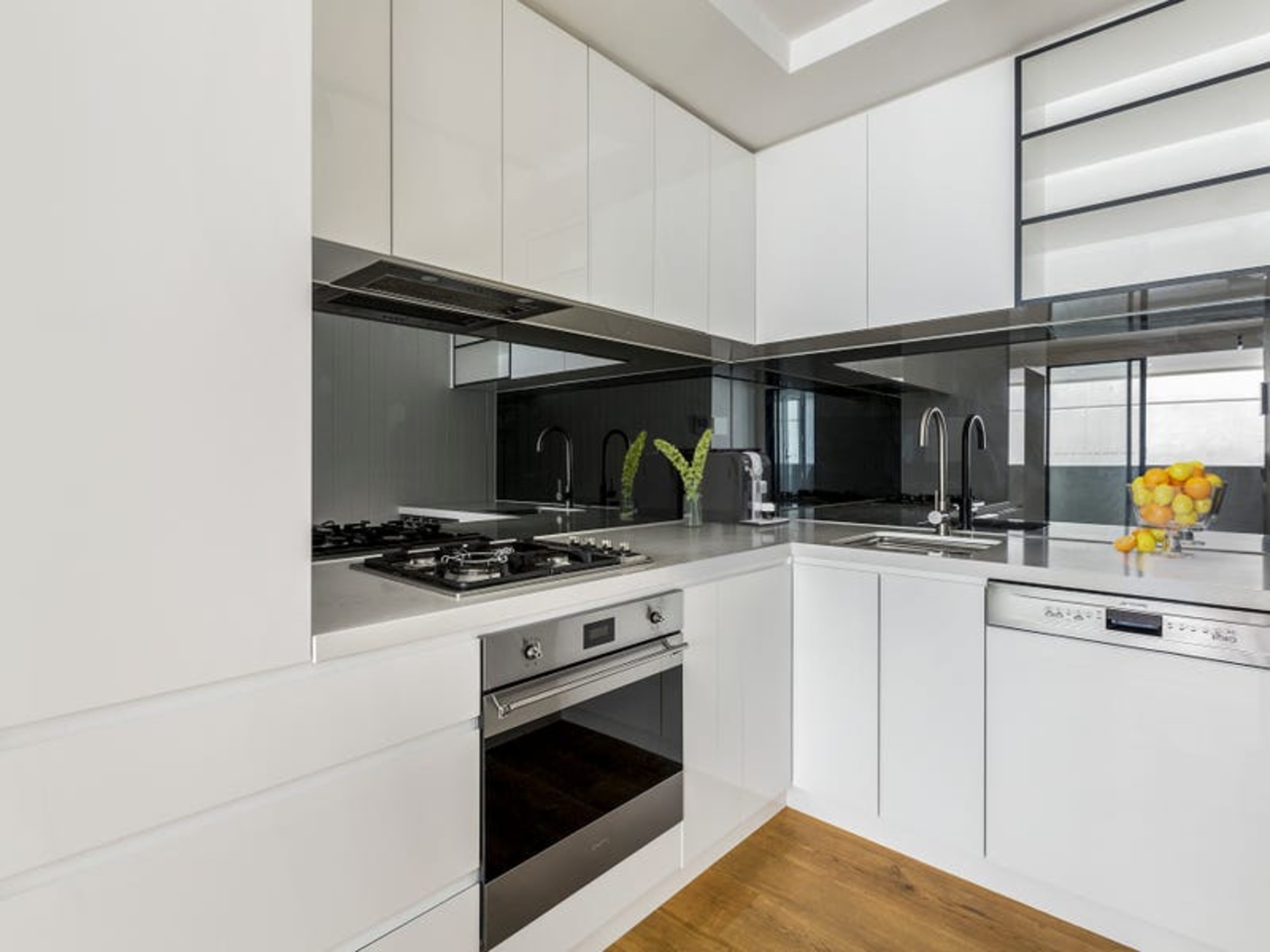 307 / 8 Gamble Street, Brunswick East, image 3 of 11