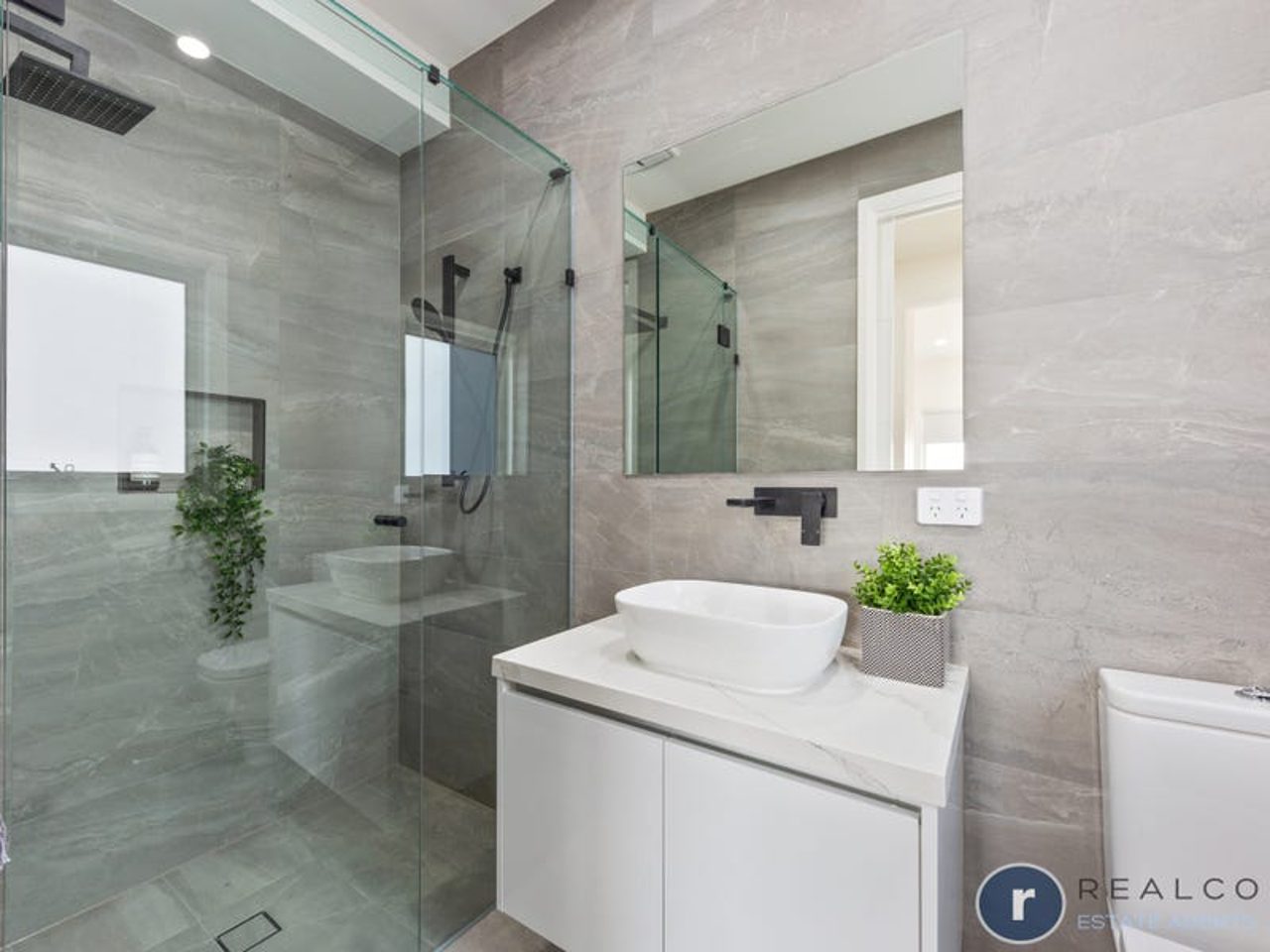 2 / 32 Surrey Street, Pascoe Vale, view 13
