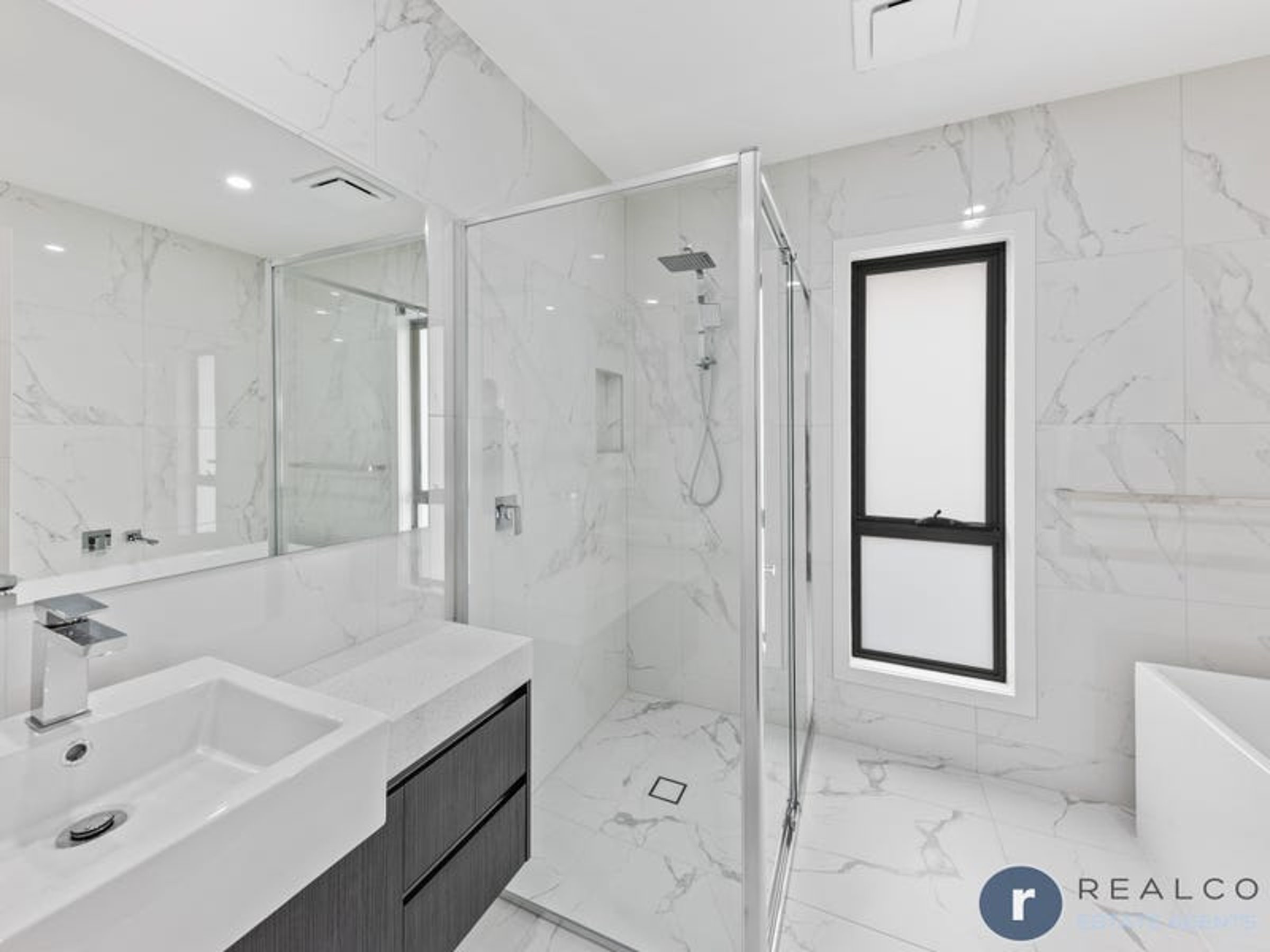 48 Distinction Avenue, Craigieburn, image 5 of 12