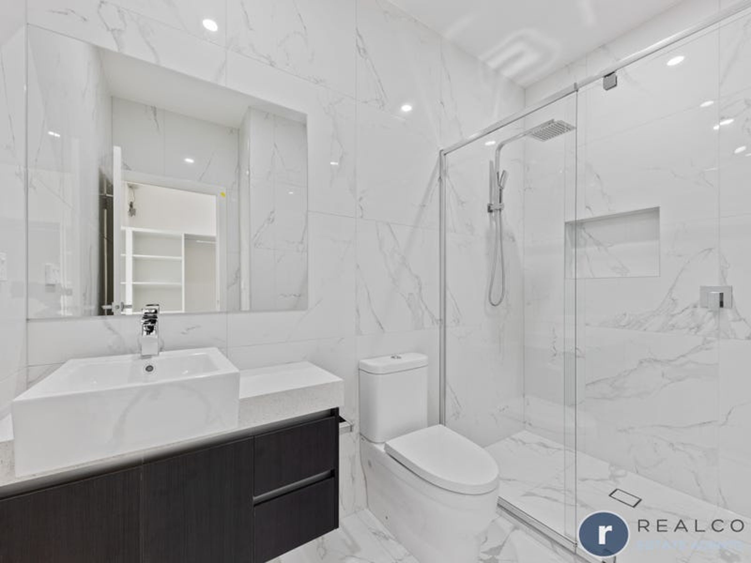 48 Distinction Avenue, Craigieburn, image 6 of 12