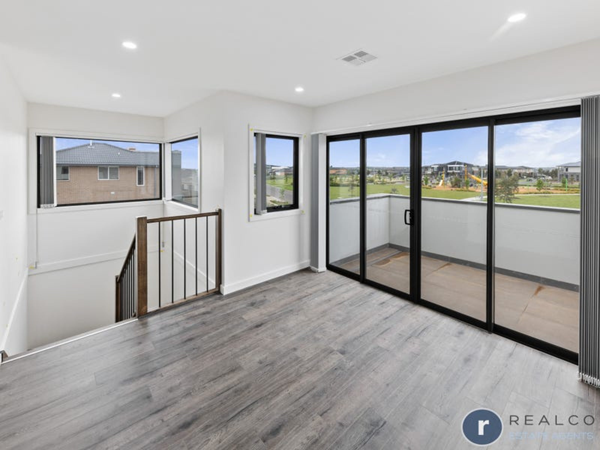 48 Distinction Avenue, Craigieburn, image 7 of 12