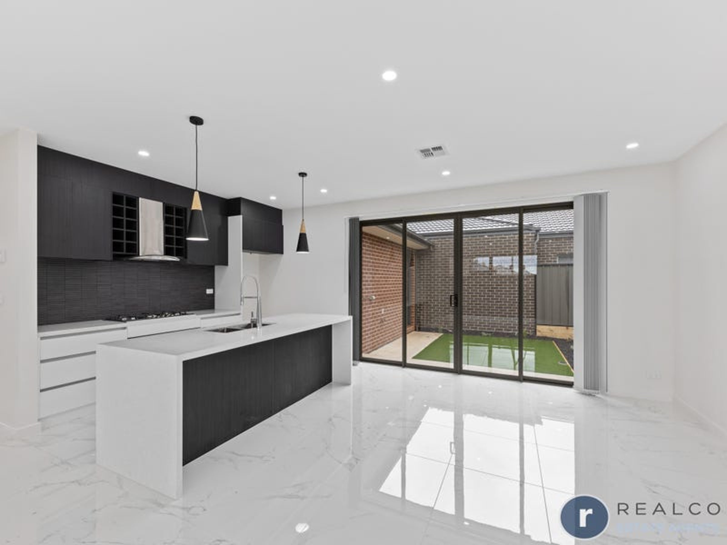 48 Distinction Avenue, Craigieburn, image 11 of 12