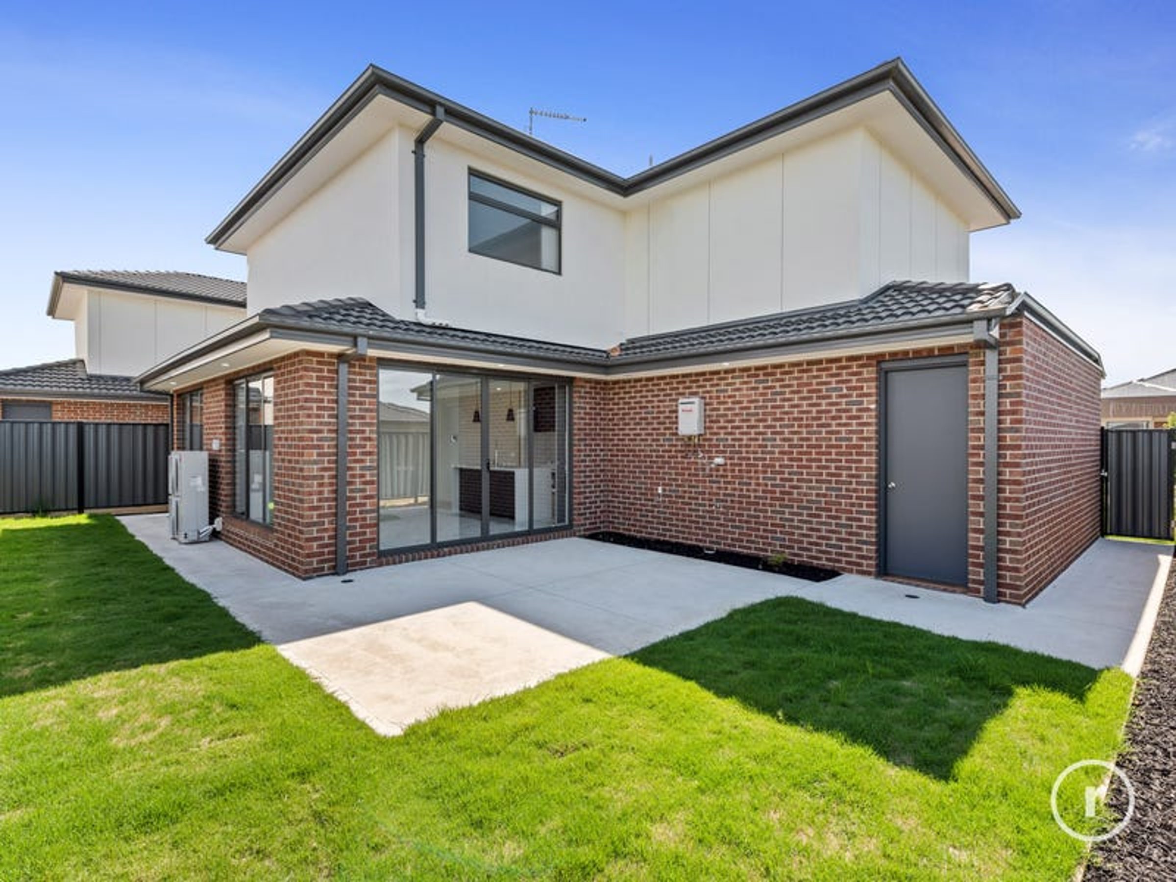 8 Mettle Road, Craigieburn, image 2 of 17
