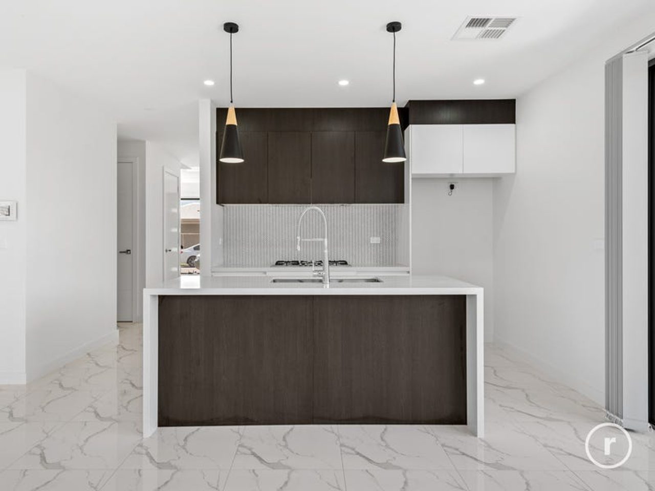 8 Mettle Road, Craigieburn, view 6