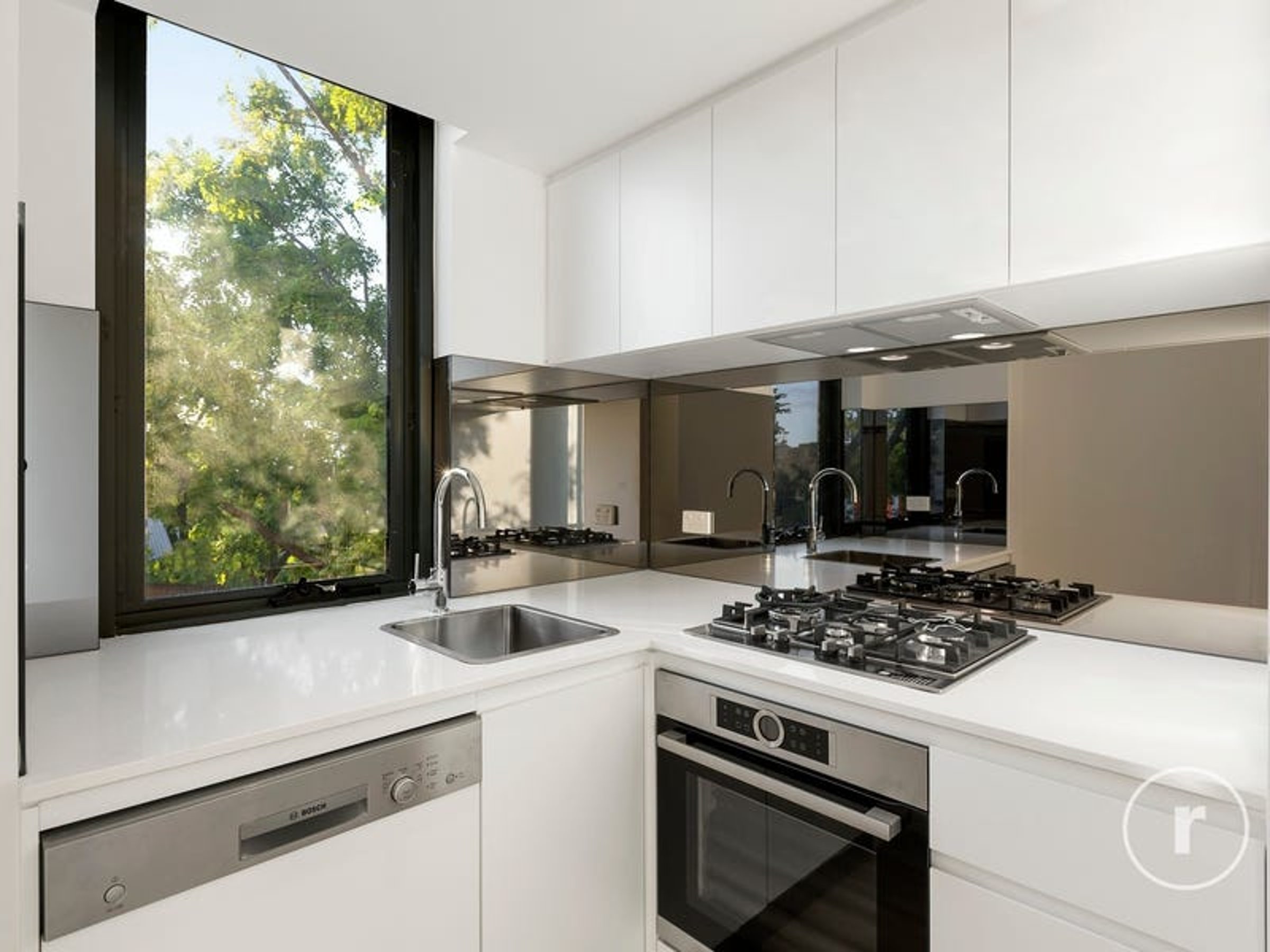 202 / 203 Johnston Street, Collingwood, image 2 of 10
