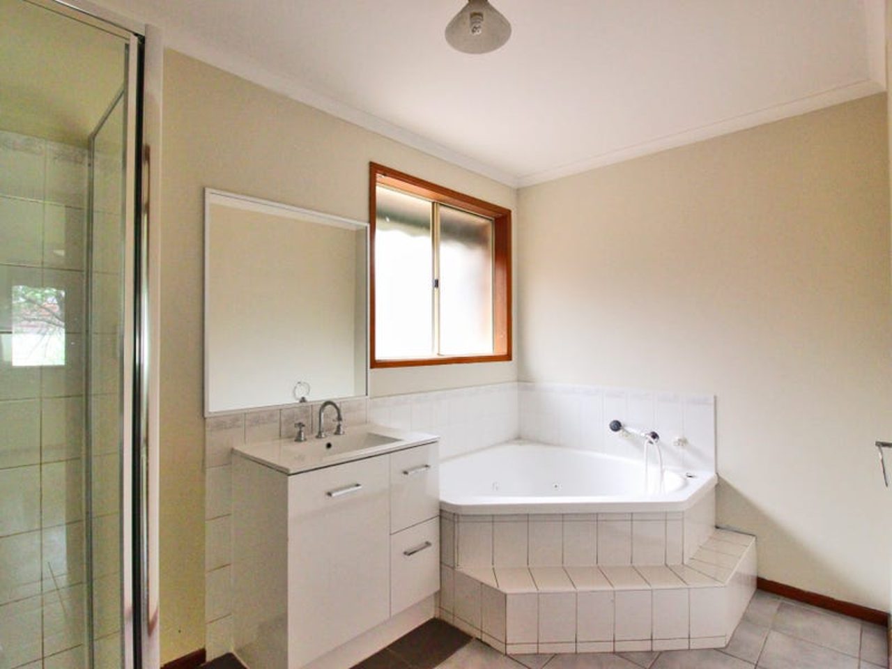 10 Dowding Close, Fawkner, view 12