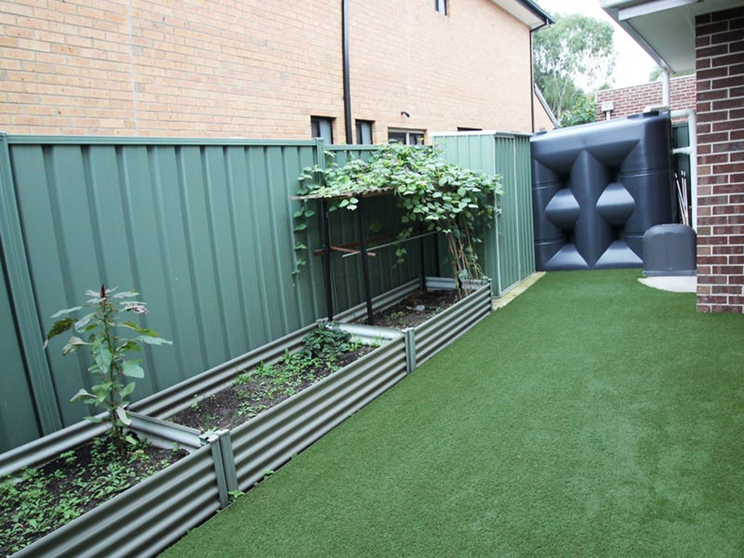 U1 / 60 William Street, Fawkner, image 2 of 13