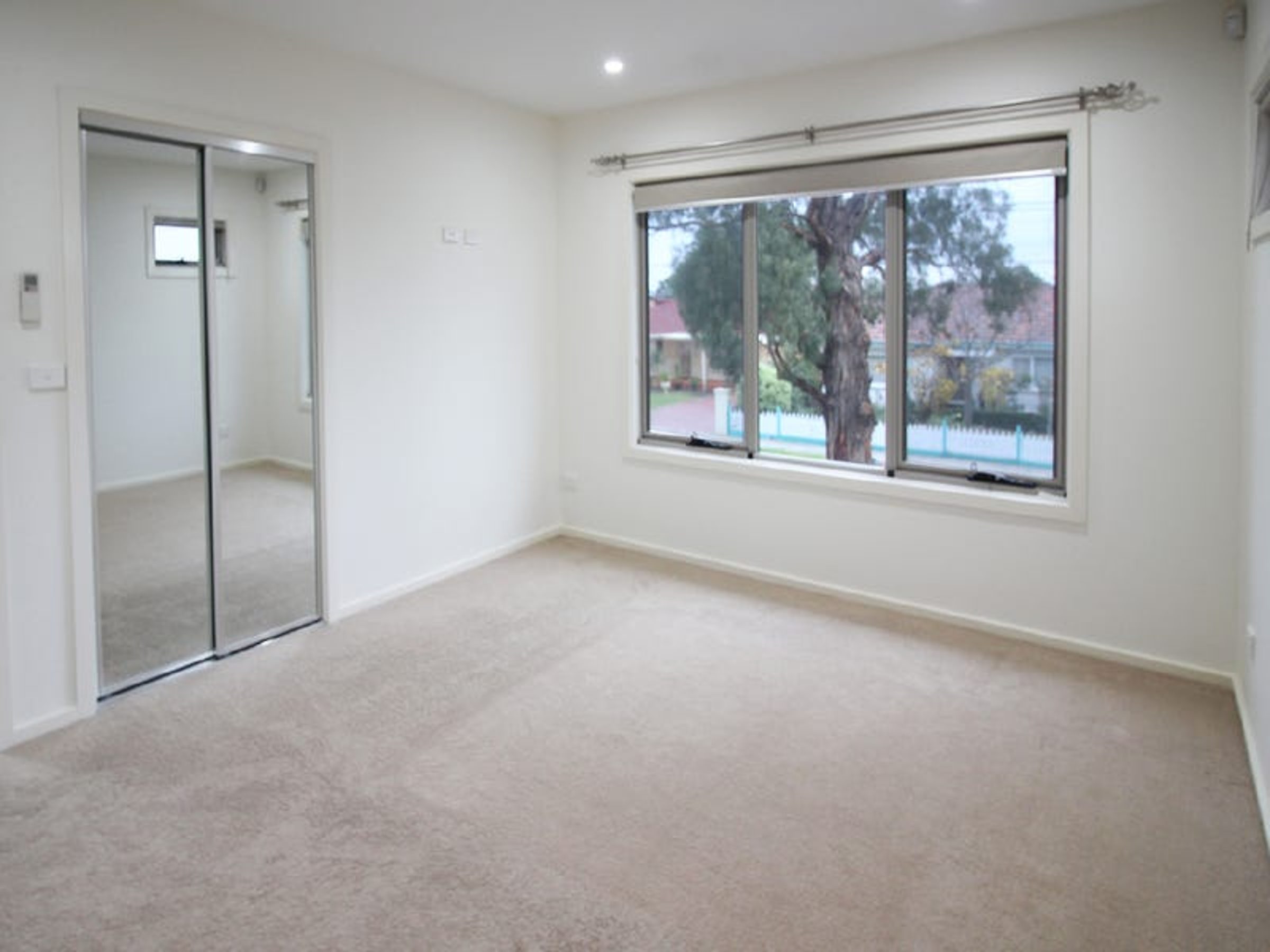 U1 / 60 William Street, Fawkner, image 5 of 13