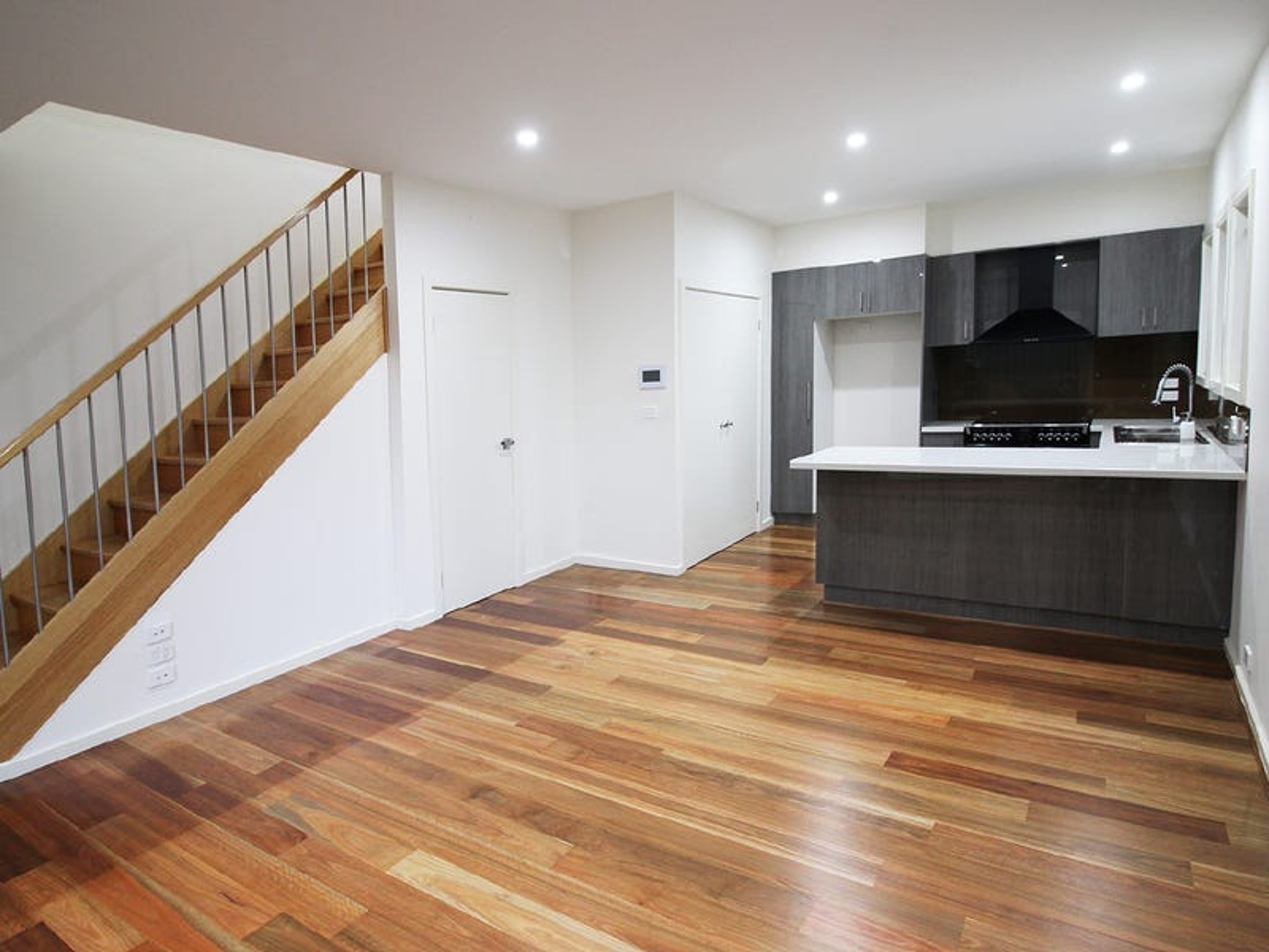 U1 / 60 William Street, Fawkner, image 10 of 13