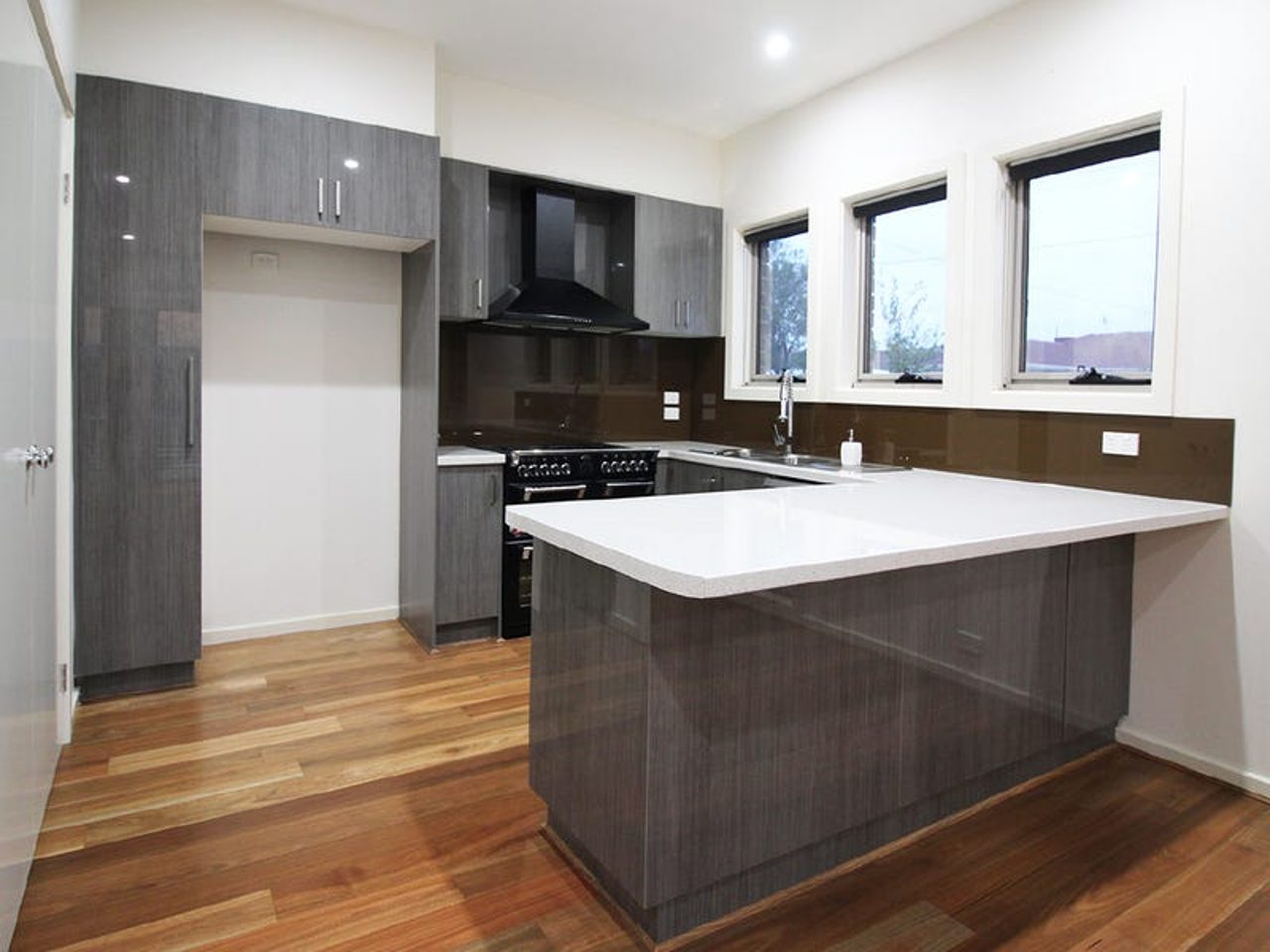 U1 / 60 William Street, Fawkner, view 12