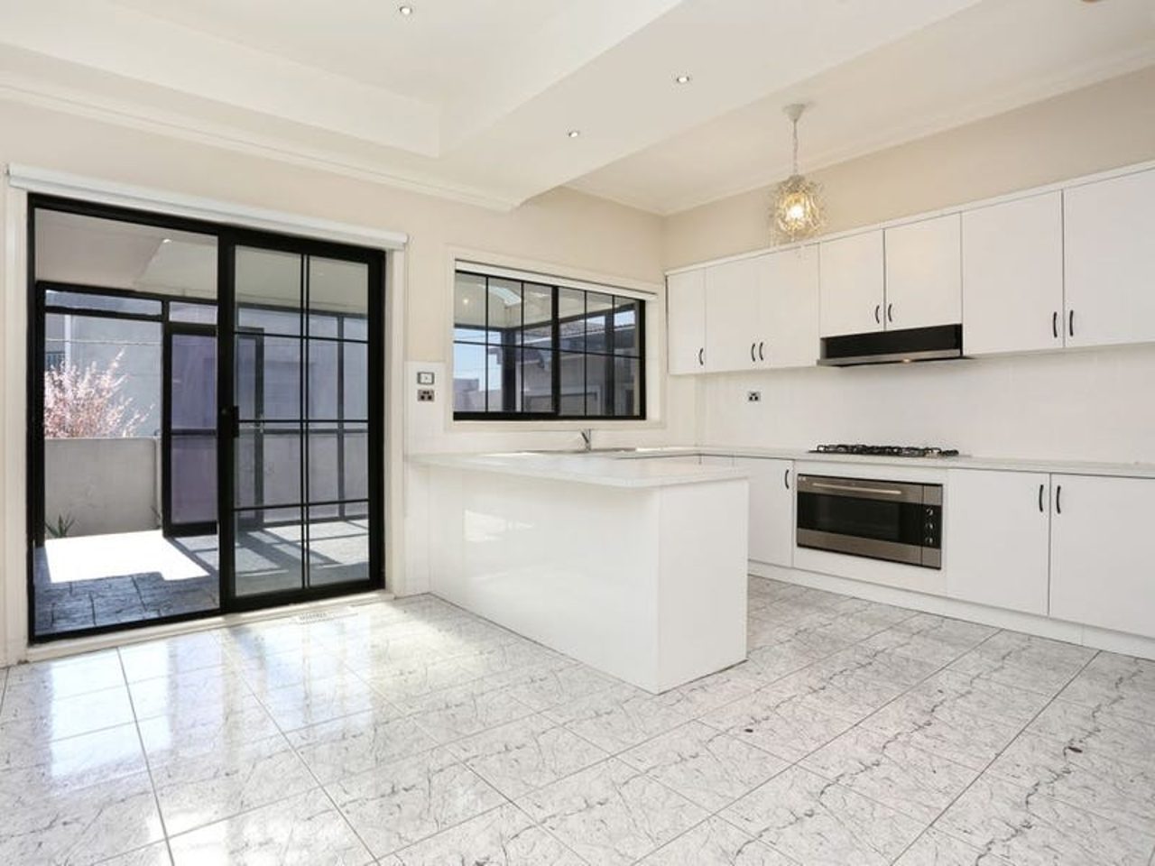 12 Williams Road, Coburg North, view 4