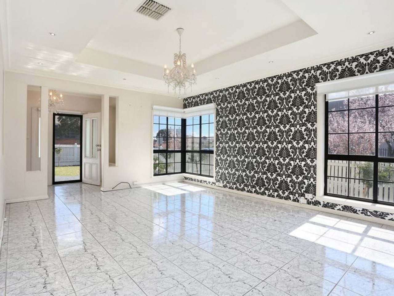 12 Williams Road, Coburg North, view 5