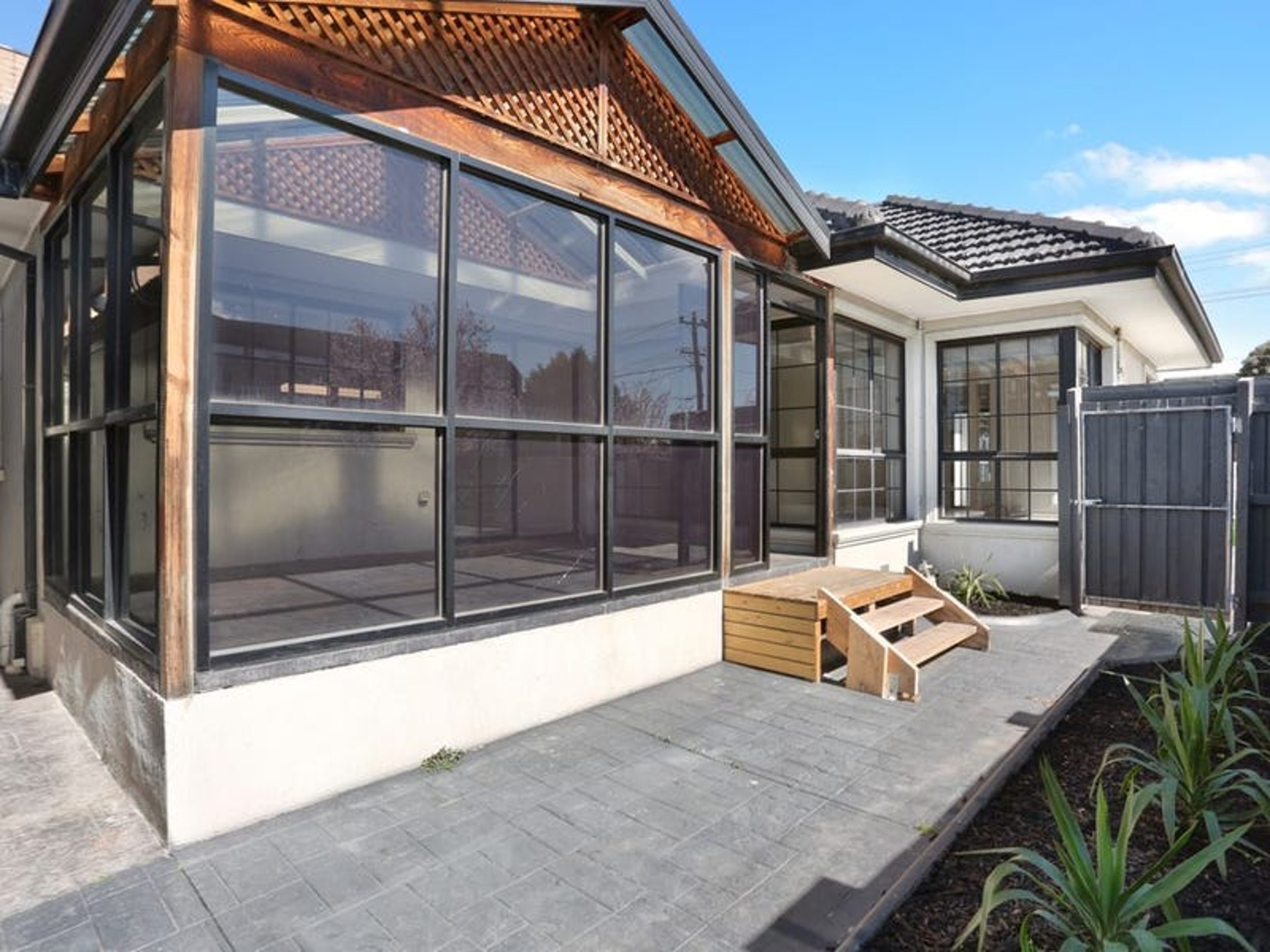 12 Williams Road, Coburg North, image 9 of 11