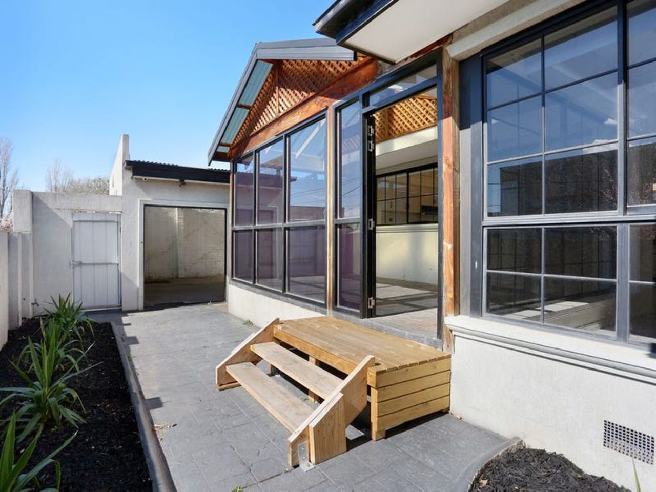 12 Williams Road, Coburg North, view 11