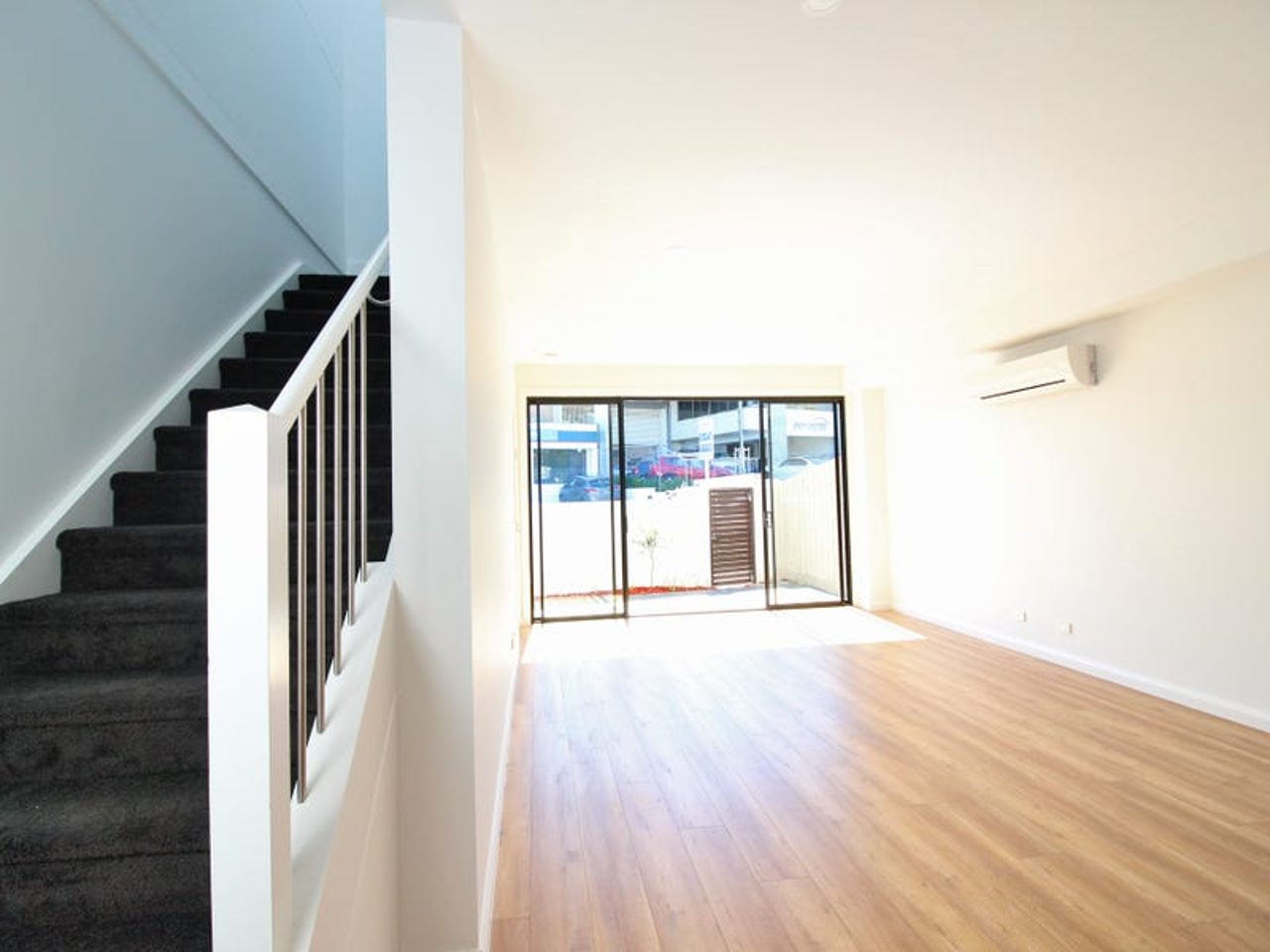2 / 2 Ada Street, Doncaster, view 3