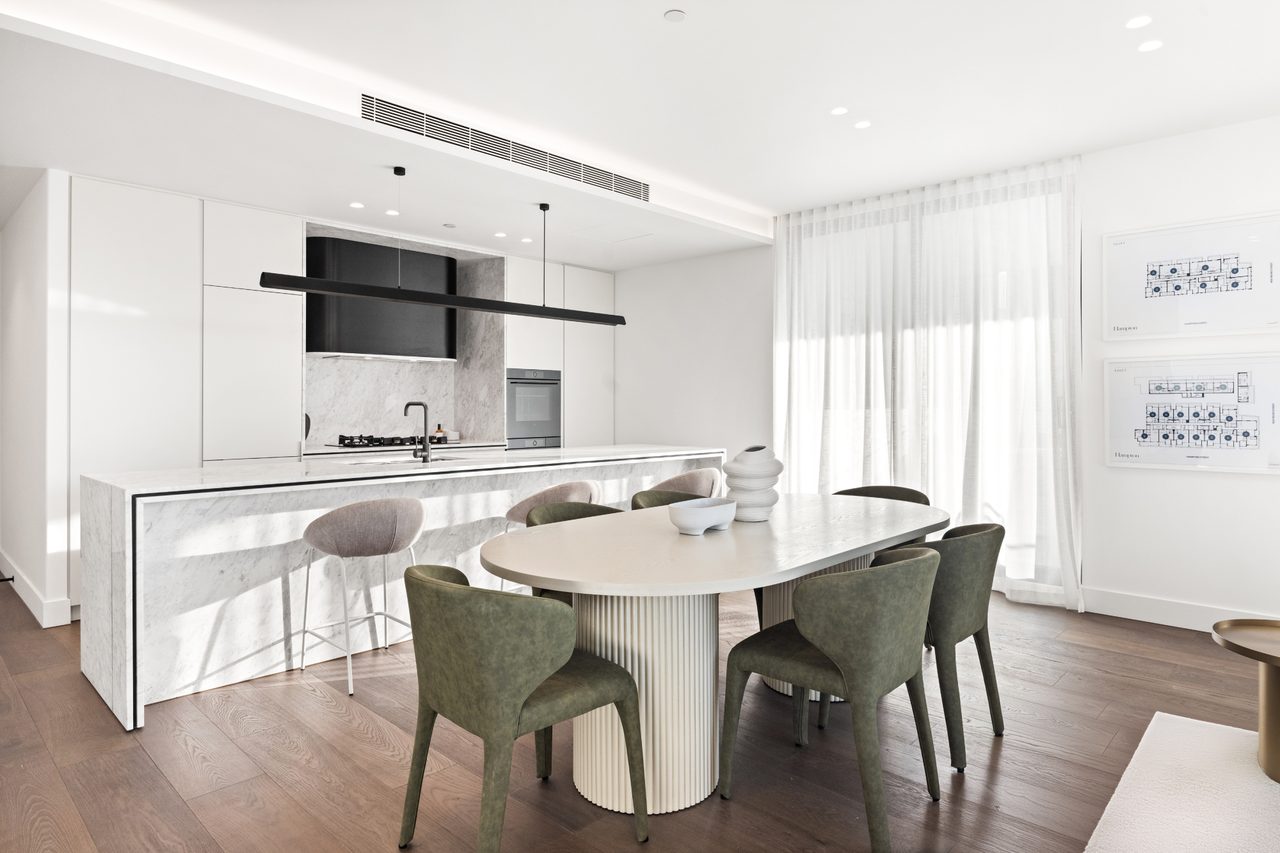 111 / 451 Hampton Street, Hampton