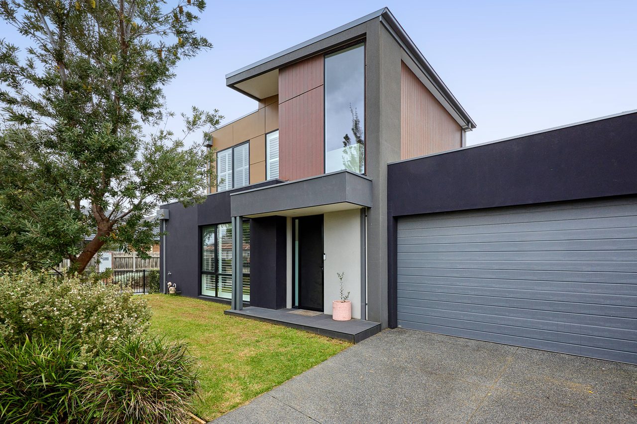 1 / 57 Woodbine Grove, Chelsea