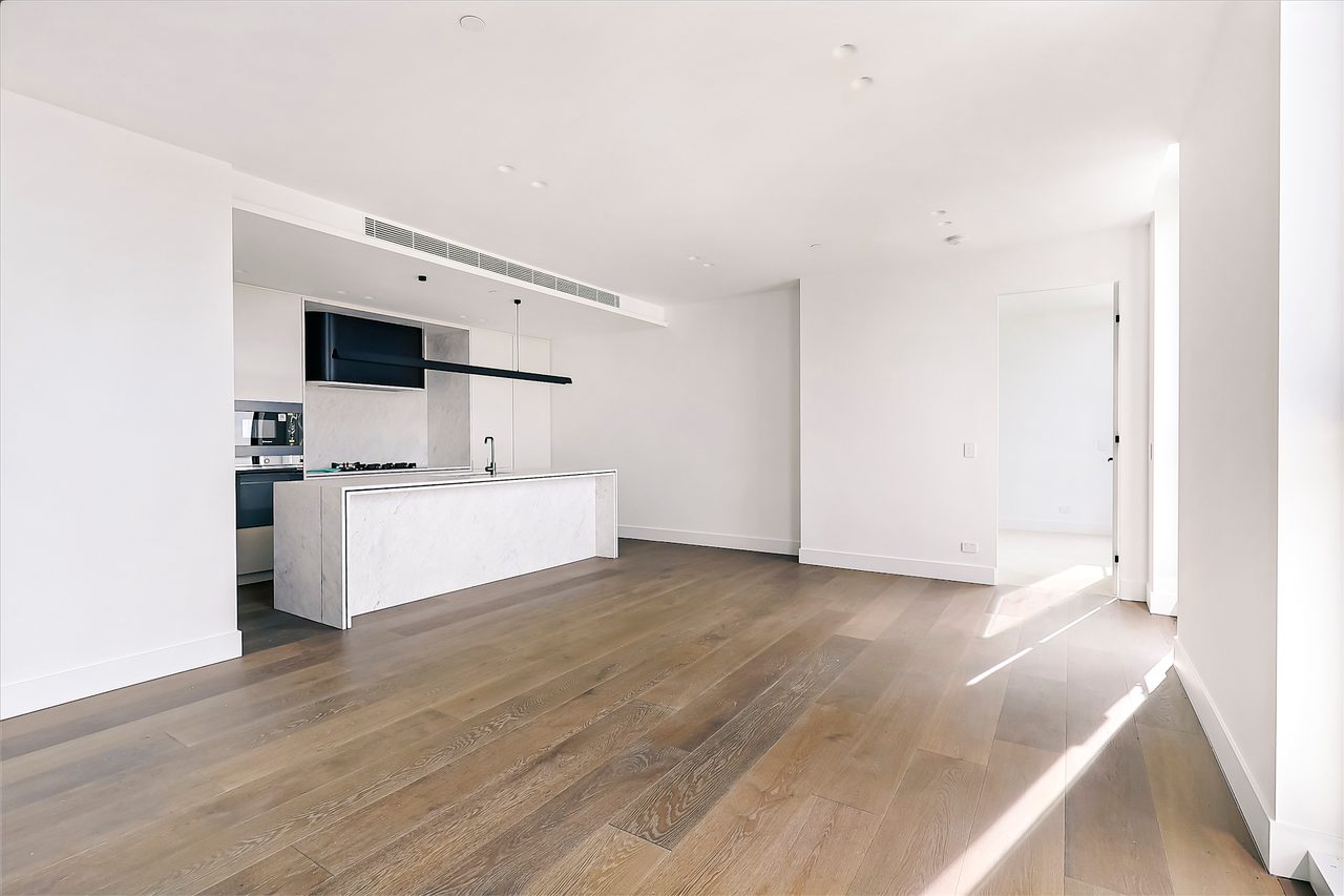 310 / 451 Hampton Street, Hampton